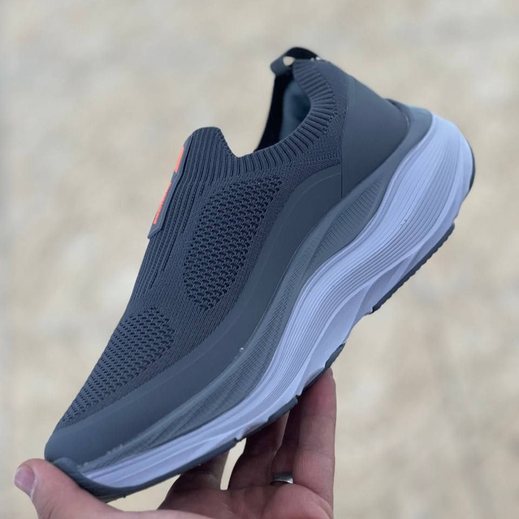 کفش اسکیچرز مکس ران طبی و راحتی max run/ساخت ویتنام/پیاده روی و روز مرگی/سایز۴۰الی ۴۵/ضمانت کالا