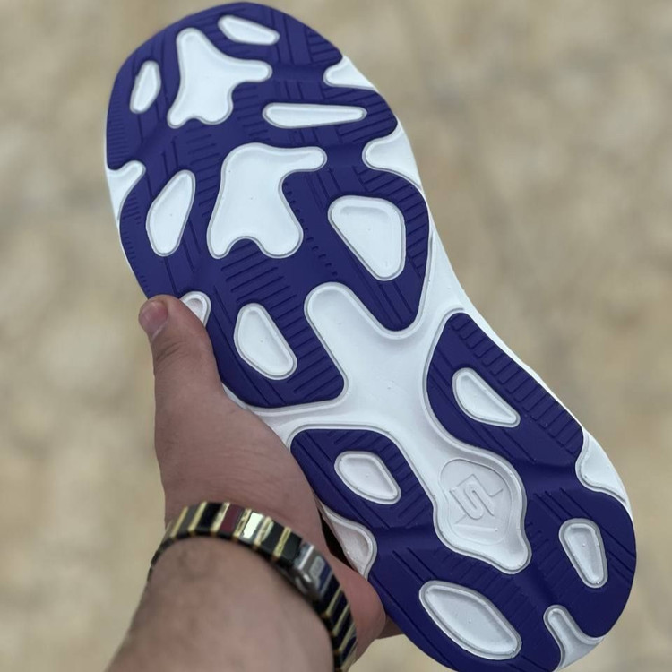 کفش زنانه اسکیچرز مکس ران طبی و راحتی max run / مخصوص پیاده روی و روز مرگی / سایز ۳۷ ۳۸ ۳۹ ۴۰