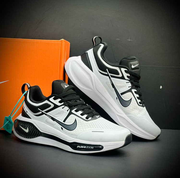 نایک ایر زوم باجعبه بارکددار سایز:40تا 45 در 6 رنگ شیک .Nike Air zoom
