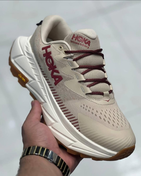 کتونی هوکا وان وان زیره ویبرام گورتکس ، وارداتی ساخت ویتنام ، سایز۴۰ تا ۴۵ فروش بصورت عمده و تک . HOKA ONE ONE M SKYLINE_FLOAT X VIETNAM