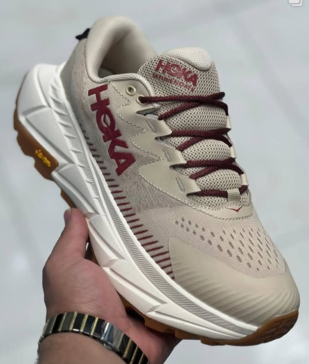 کتونی هوکا وان وان زیره ویبرام گورتکس ، وارداتی ساخت ویتنام ، سایز۴۰ تا ۴۵ فروش بصورت عمده و تک . HOKA ONE ONE M SKYLINE_FLOAT X VIETNAM