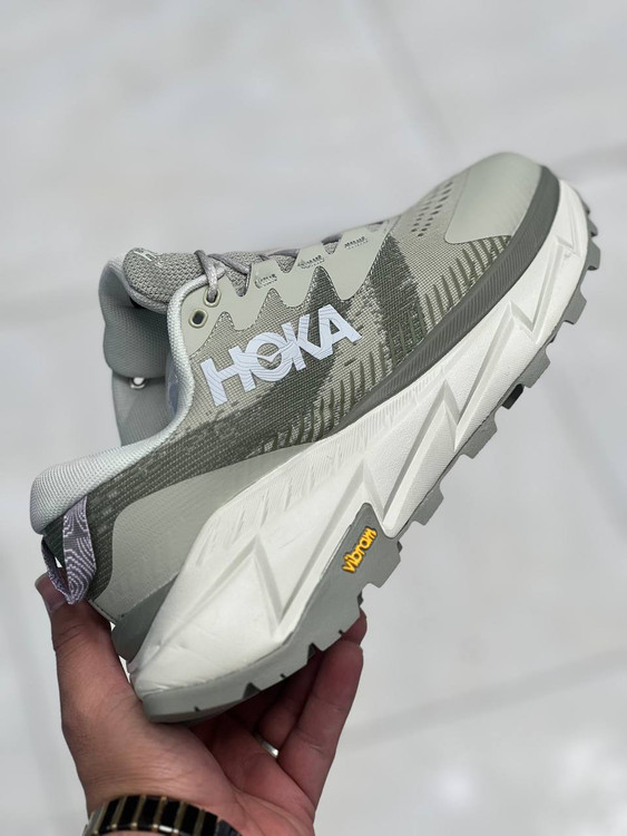 هوکا وان اسکای لاین Hoka Skylineساخت ویتنام زیره ویبرام ضدسایش ولژ چندسانتی 40 تا 45 باجعبه فروش عمده وتک