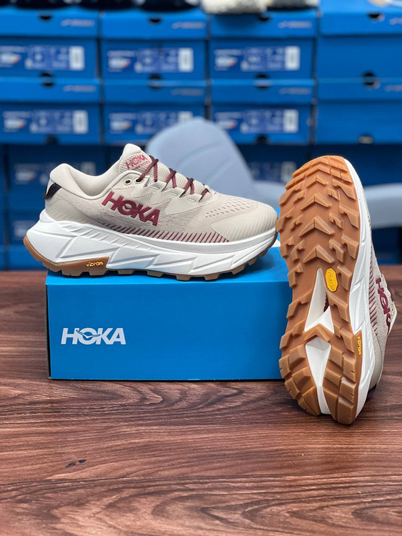کتونی هوکا وان اسکای لاین Hoka Skyline زیره ویبرام ضدسایش ولژ چندسانتی 40 تا 45 باجعبه فروش عمده وتک