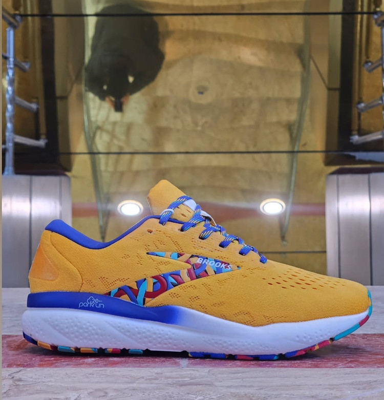 کفش ویتنامی بروکس گاست ۱۵/Brooks Ghost 15/ساخت ویتنام/سایز ۴۰تا ۴۵/فروش عمده و تک