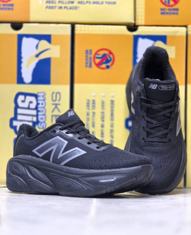 کتونی نیوبالانس فرش فوم/New balance freshfoam x more /ساخت ویتنام/سایز ۴۰ تا ۴۵/ فروش تکی و عمده