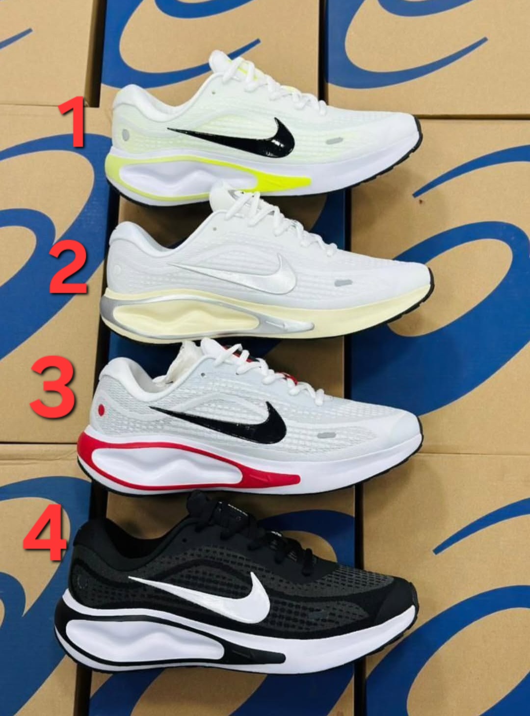 کتونی نایک ایر زوم ومرو/ساخت ویتنام /سایز ۴۰ الی ۴۵/ Nike Air Zoom Vomero Plus/ فروش عمده و تک