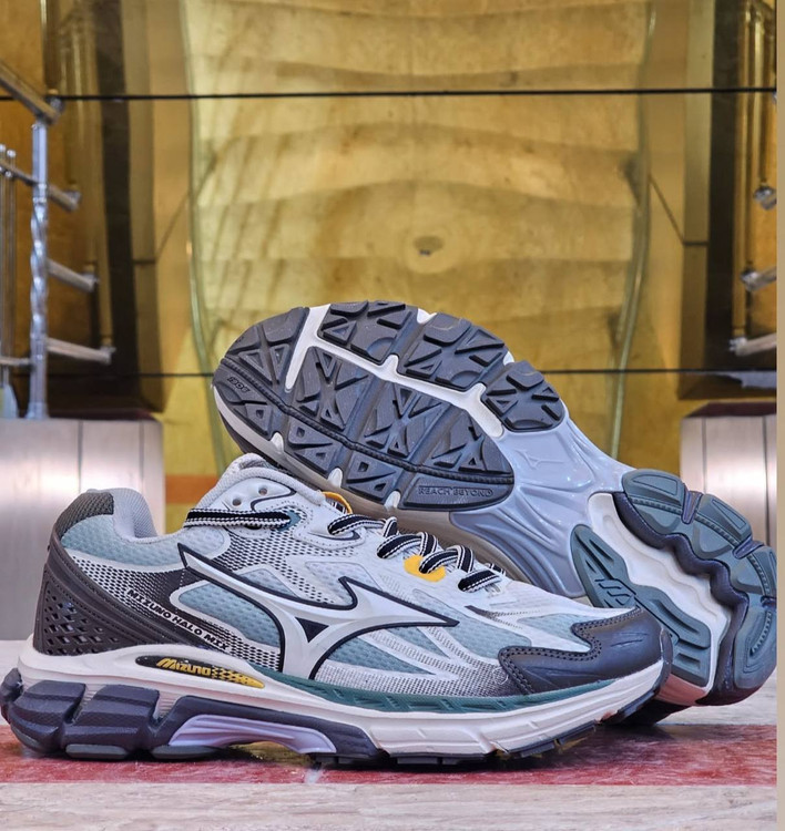 خرید کتونی ویتنامی میزانو هالو میکس ساخت ویتنام /Mizuno Halo Mix/سایز 40 الی 45/ فروش عمده و تک