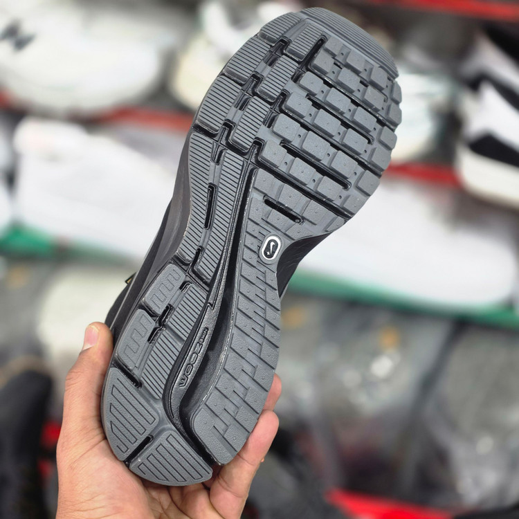 نایک ایر زوم پگاسوس گورتکس Nike Air Zoom pegasus goretex Treil ساخت ویتنام/سایز ۴۰ ۴۱ ۴۲ ۴۳ ۴۴ ۴۵فروش بصورت عمده و تک