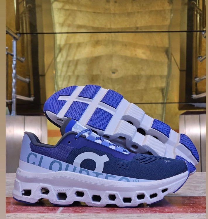 کتونی ویتنامی کیوسی کلود منستر سایز ۴۰ تا ۴۵ / On Cloudmonster