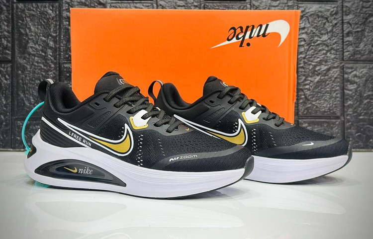 کتونی نایک ایر زوم Nike Air zoomباجعبه بارکددار سایز:40تا 45 ساخت ویتنام فروش عمده و تک