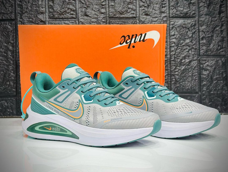 کتونی ویتنامی نایک ایر زوم Nike Air zoomباجعبه بارکددار سایز:40تا 45 مستر کوالیتی A فروش عمده و تک