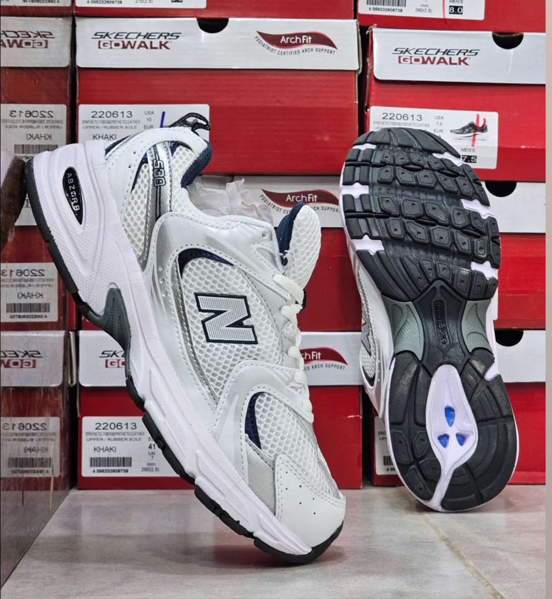 کفش نیوبالانس ۵۳۰/ new balance 530/ساخت ویتنام/ست اسپرت مناسب پیاده رویی،دویدن ،رانینگ/سایز ۳۷تا ۴۵ همراه با جعبه بارکد دار فروش بصورت عمده و تک