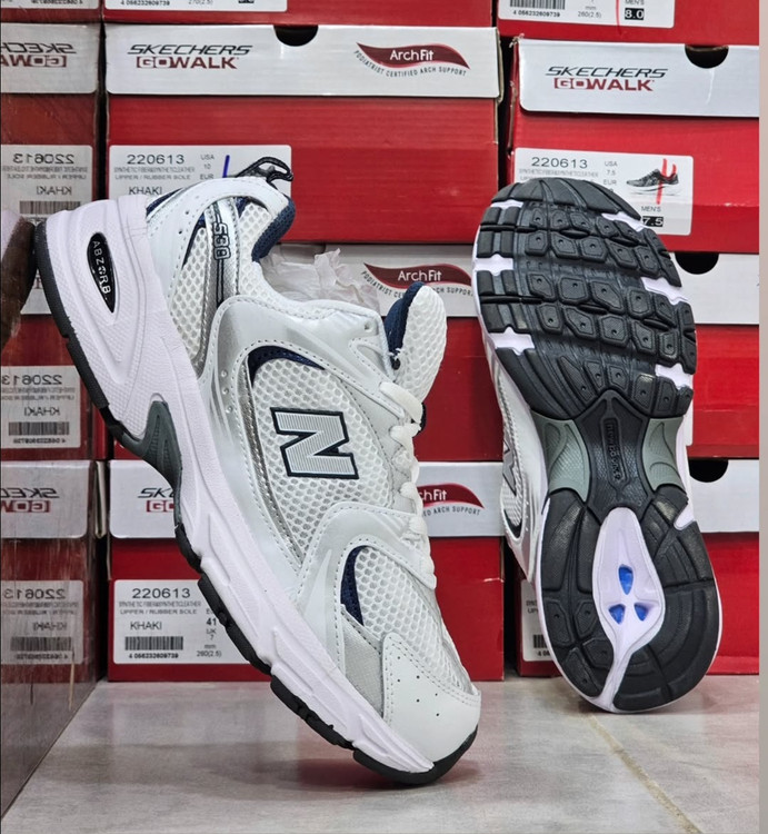 کتونی نیوبالانس ۵۳۰/ new balance 530/ساخت ویتنام/ست اسپرت مناسب پیاده رویی،دویدن ،رانینگ/سایز ۳۷تا ۴۵ همراه با جعبه بارکد دار فروش بصورت عمده و تک