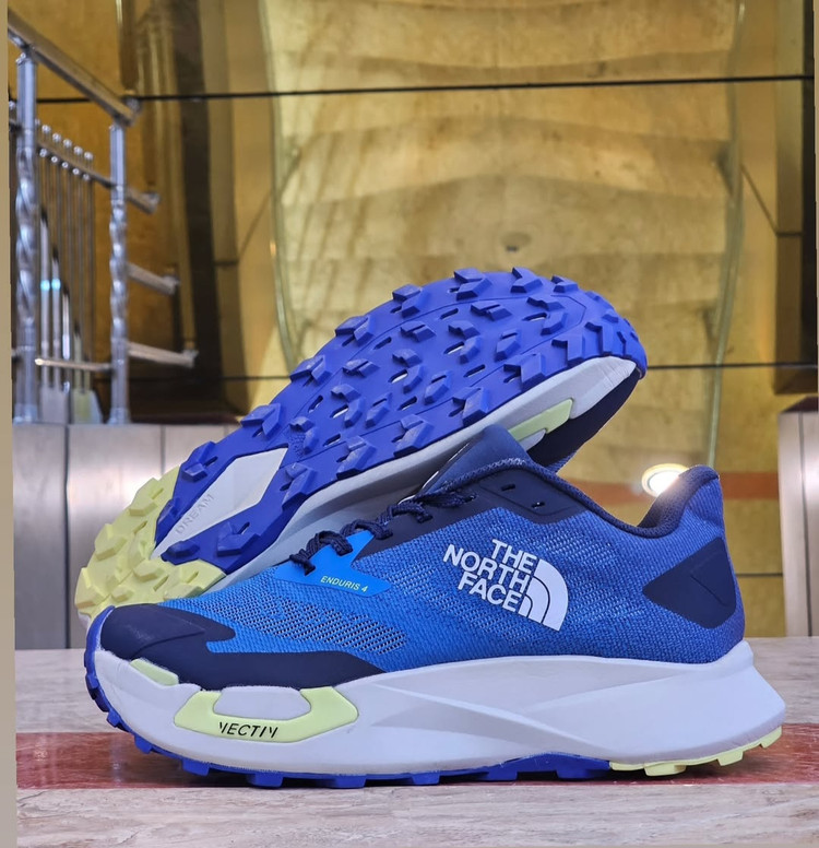 کتونی نورث فیسThe North Face Vectiv Enduris 4/ساخت ویتنام/سایز بندی ۴۰ تا ۴۵ فروش عمده و تک