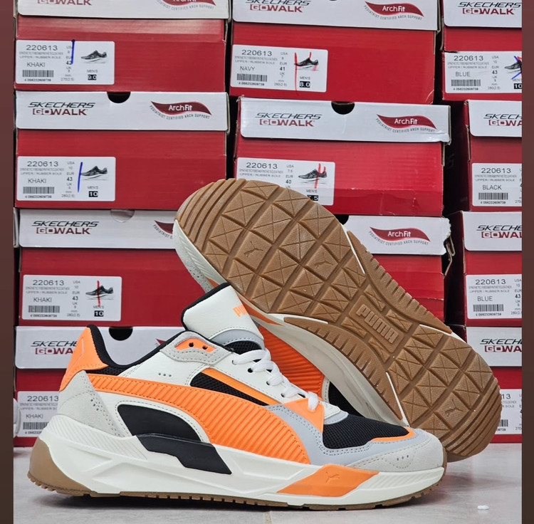پوما ترینیتی 2/puma trinity 2/ساخت ویتنام/سایز ۴۰ الی ۴۵فروش ویژه