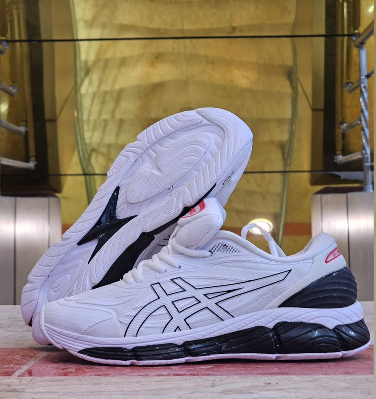 کتونی اسیکس ژل کوانتوم 180/ASICS GEL-Quantum 180/ساخت ویتنام/سایز 40 الی 45/فروش عمده و تک