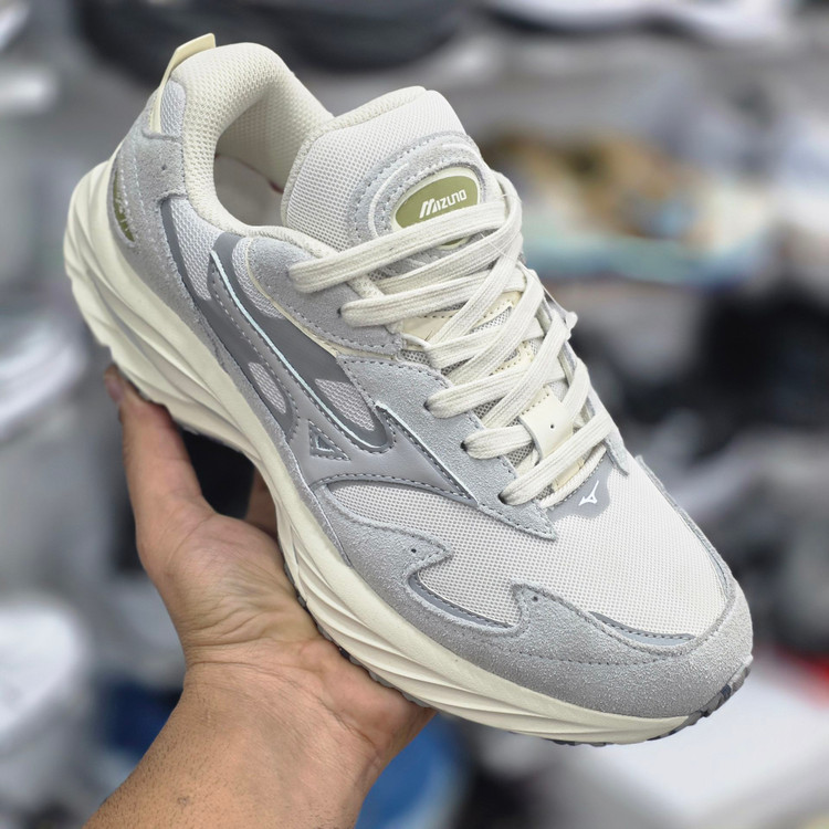 کفش میزانو ویو رایدر بتا/Mizuno x Graphpaper Wave Rider Beta/ساخت ویتنام/سایز ۴۰ تا ۴۵/ فروش عمده و تک