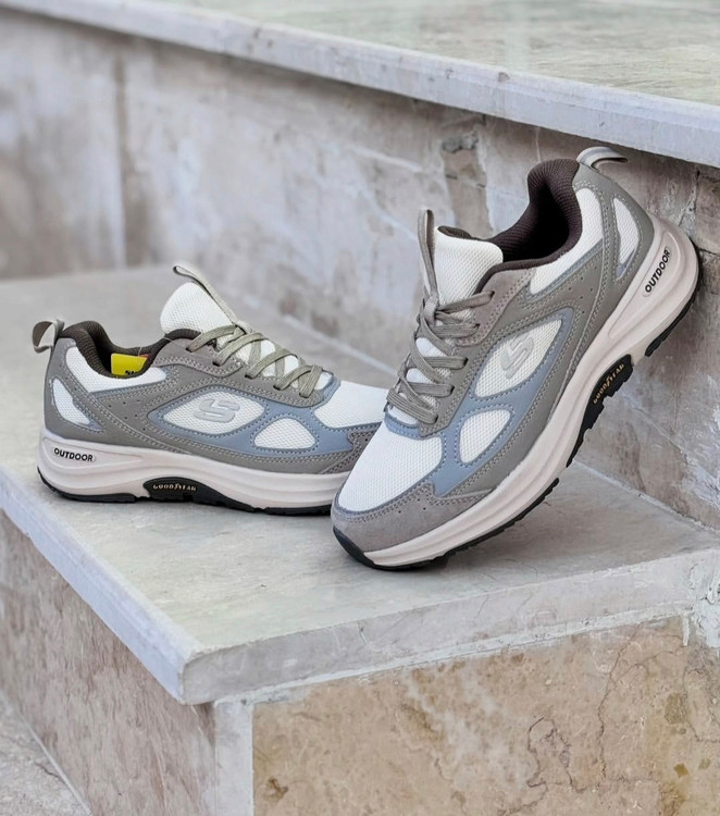کتونی اسکیچرز کپسولی طبی و راحتی گو ران go run/مخصوص پیاده روی و روز مرگی/ساخت ویتنام جعبه و بارکد دار/سایز ۴۰تا۴۵/