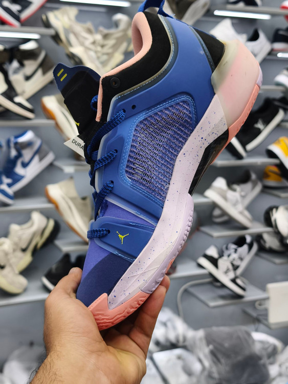 کتونی نایک ایر جردن / shoes nike air Jordan / با جعبه / سایز ۴۰ ۴۱ ۴۲ ۴۳ ۴۴