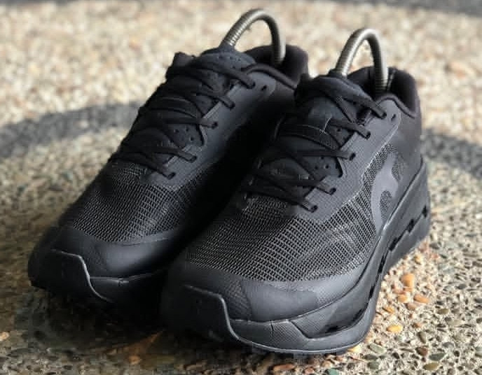 کتونی کیوسی آنرانینگ کلود اولترا3/On M Cloudultra 3/ساخت ویتنام/سایز ۴۰الی ۴۵/فروش عمده وتک