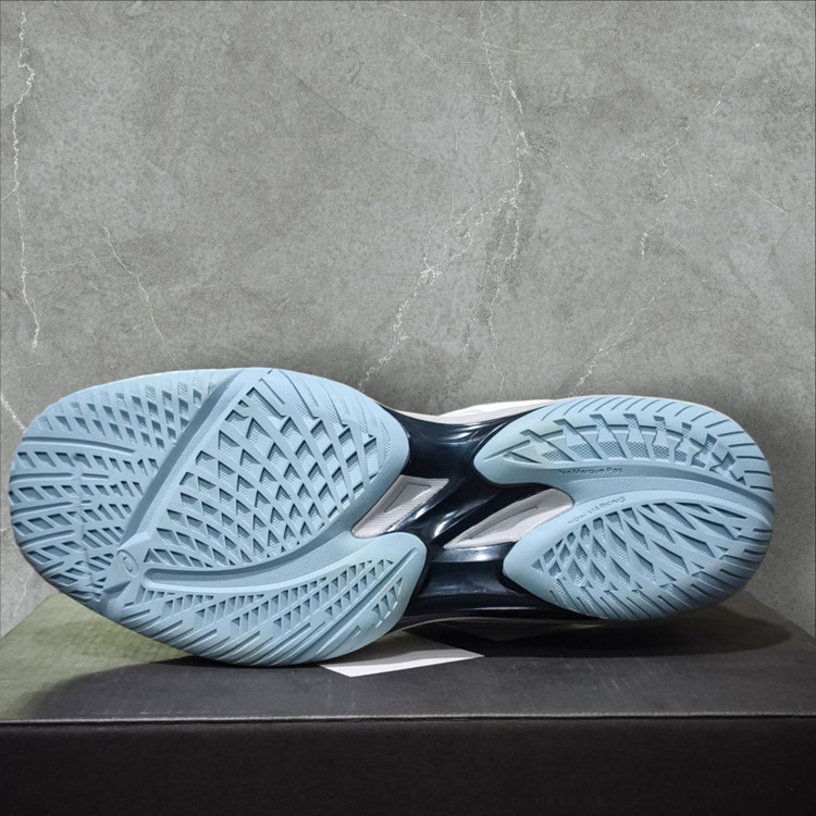 کتونی اسیکس والیبالی مدل اسکای الیت asics sky elite /ساخت ویتنام/سایز ۴۰ الی ۴۵/فروش عمده و تک