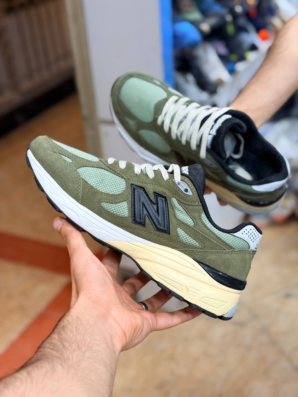 نیوبالانس ۹۹۰/مستر کوالیتی A/سایز ۴۰ تا ۴۵/ Newbalance 990 v3