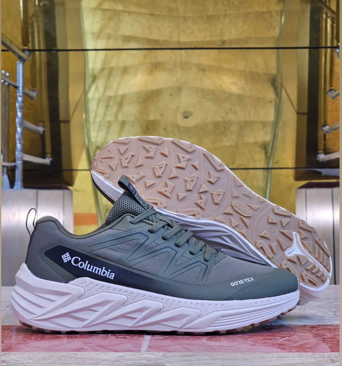 کفش کلمبیا/Columbia Vietnam /ساخت ویتنام/ زیره ویبرام / رویه چرم ضد آب و گورتکس / ضمانت کیفیت کالا / سایز ۴۰تا ۴۵ کپی