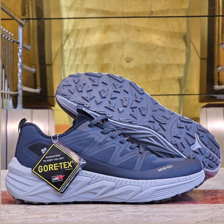 کفش کلمبیا/Columbia Vietnam /ساخت ویتنام/ زیره ویبرام / رویه چرم ضد آب و گورتکس / ضمانت کیفیت کالا / سایز ۴۰تا ۴۵ کپی