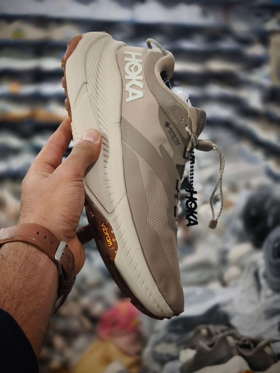 کتونی هوکا ترنسپورت مسترکوالیتی/ زیره ویبرام ضد آب کیفیت عالی/سایز 40 تا 45/Hoka Transport/فروش عمده و تک