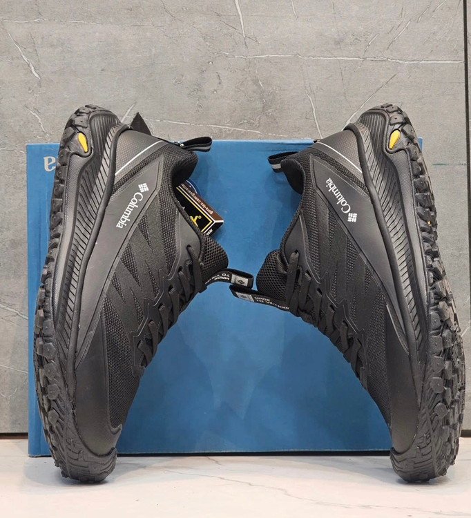 کتونی کلمبیا/Columbia waterproof/ضد آب گورتکس ساخت ویتنام/سایز 40 الی 45/فروش عمده و تک