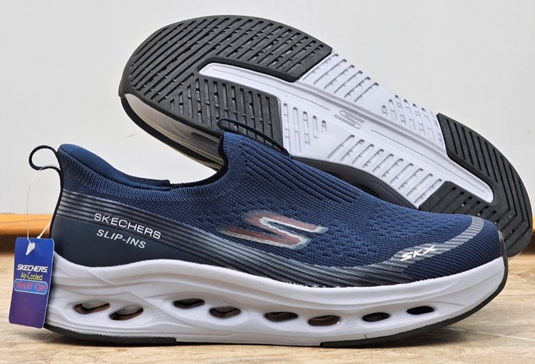 کتونی اسکیچرز اسلیپ اینس/Skechers slip ins/ساخت ویتنام/سایز ۴۰الی۴۵/فروش ویژه تکی و عمده