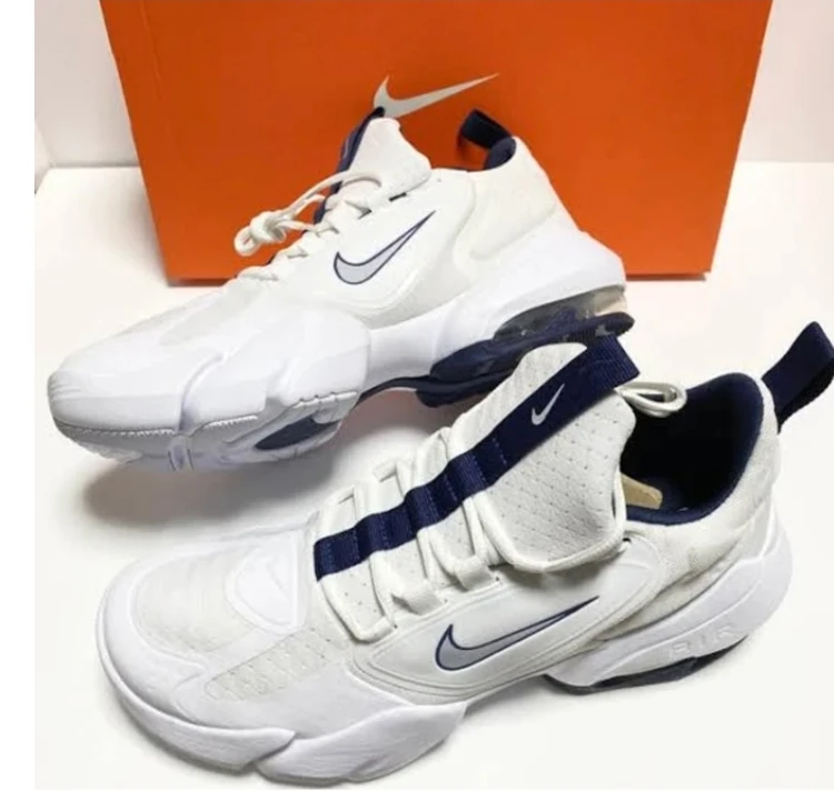 کتونی نایک ایرمکس آلفا ساواج سایز ۴۰ تا ۴۵ فروش بصورت عمده و تک . Nike air max alpha savage