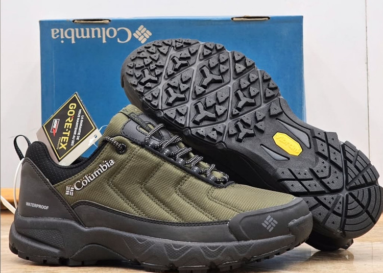 کتونی کلمبیاضد آب و گورتکس /Columbia waterproof/ساخت ویتنام/سایز 40 الی 45/فروش تکی و عمده