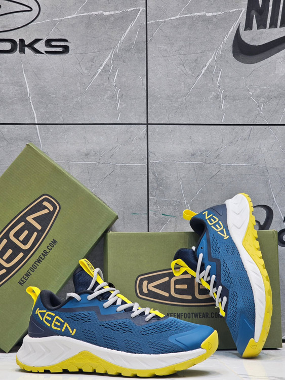 کتونی کن ورساکور اسپید مسترکوالیتی/ KEEN Versacore Speed/ سایز 39 الی 45/ فروش عمده و تک