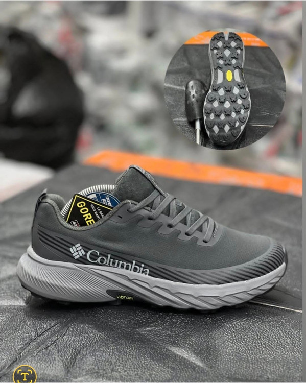 کتونی کلمبیا تراکینگ گورتکس /Columbia GORE-TEX Vietnam/ساخت ویتنام/ زیره ویبرام / رویه گورتکس / ضمانت کیفیت کالا / سایز ۴۰الی ۴۵