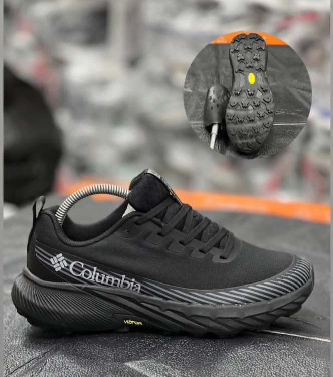 کتونی کلمبیا تراکینگ گورتکس /Columbia GORE-TEX Vietnam/ساخت ویتنام/ زیره ویبرام / رویه گورتکس / ضمانت کیفیت کالا / سایز ۴۰الی ۴۵