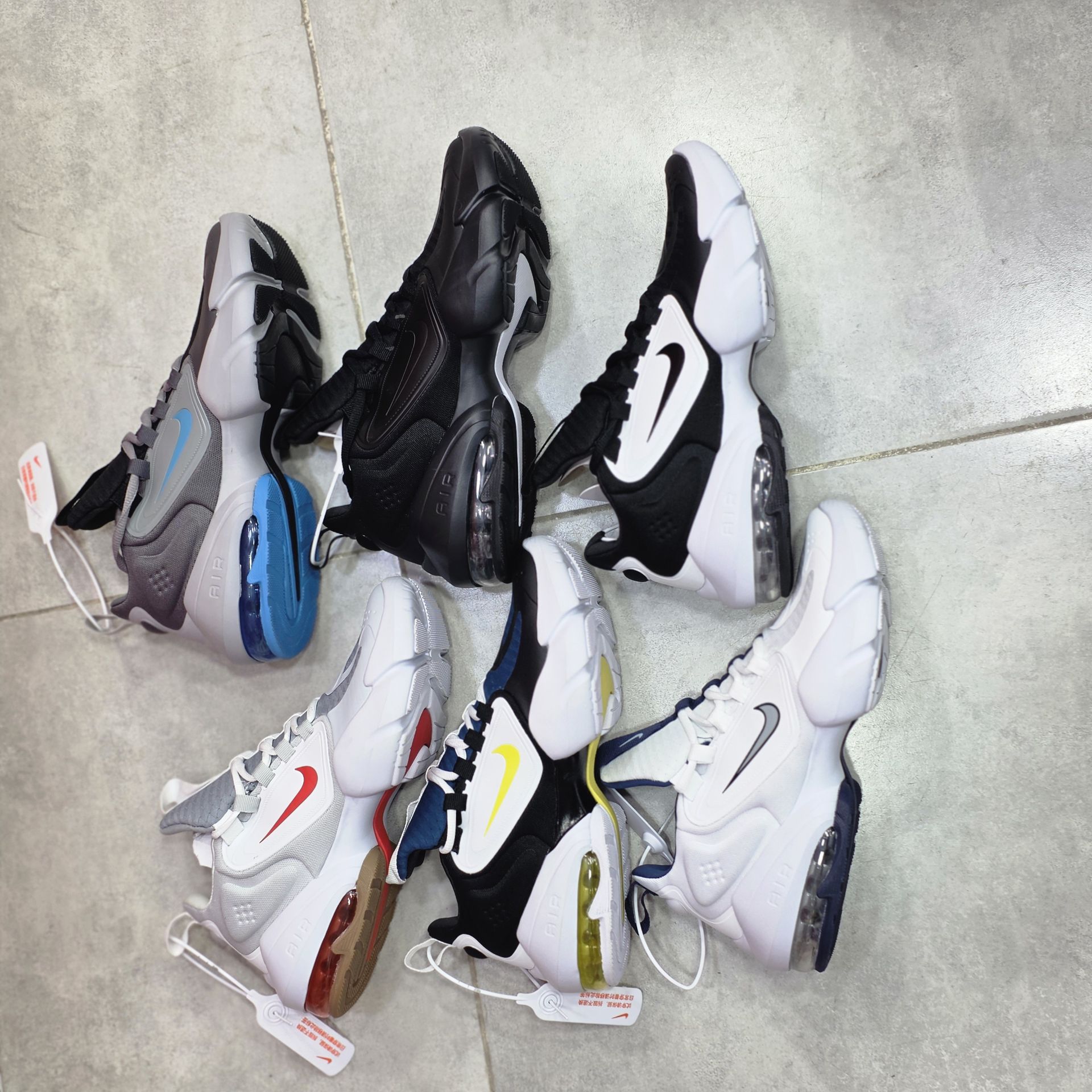 نایک ویتنامی ایرمکس آلفا ساواج Nike air max alpha savageساخت ویتنام سایز ۴۰ تا ۴۵ فروش بصورت تکی و عمده