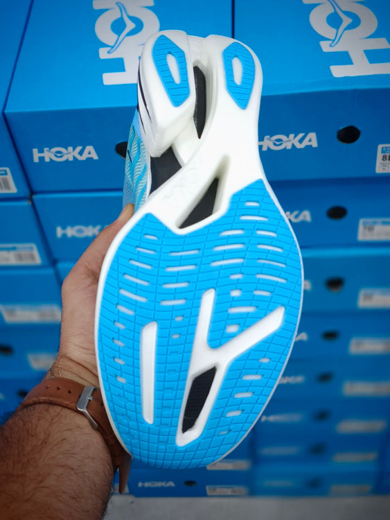 کتونی ویتنامی هوکا سیلو ایکس وان HOKA Cielo X1 / ضمانت وارداتی ویتنام و کیفیت بالا / سایز ۴۰ الی ۴۵