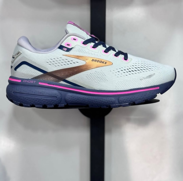 کتونی بروکس گاست ۱۵/ساخت ویتنام وارداتی/Brooks Ghost 15/ سایز ۳۶الی ۴۵ /فروش تکی و عمده