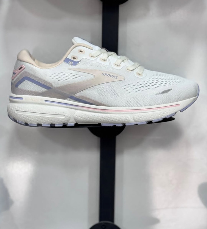کتونی بروکس گاست ۱۵/ساخت ویتنام وارداتی/Brooks Ghost 15/ سایز ۳۶الی ۴۵ /فروش تکی و عمده