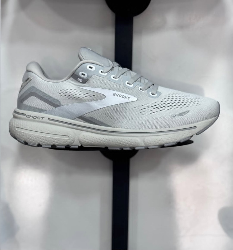 کتونی بروکس گاست ۱۵/ساخت ویتنام وارداتی/Brooks Ghost 15/ سایز ۳۶الی ۴۵ /فروش تکی و عمده