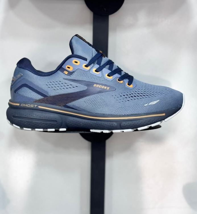 کتونی بروکس گاست ۱۵/ساخت ویتنام وارداتی/Brooks Ghost 15/ سایز ۳۶الی ۴۵ /فروش تکی و عمده