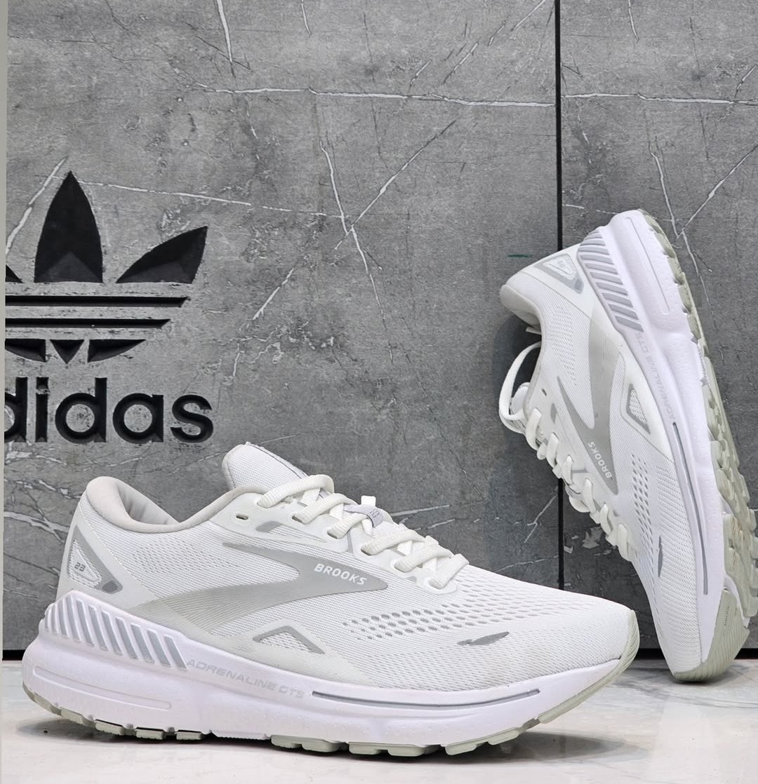 کتونی ویتنامی بروکس آدرنالین جی تی اس ۲۳/Brooks Adrenaline GTS 23/ساخت ویتنام/سایز۳۶تا ۴۵/ فروش تکی و عمده