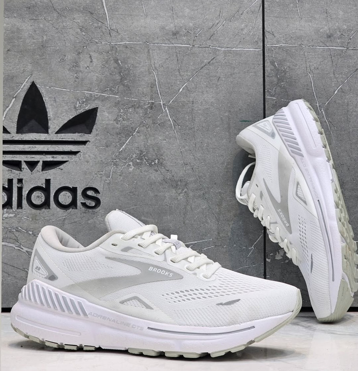 کتونی ویتنامی بروکس آدرنالین جی تی اس ۲۳/Brooks Adrenaline GTS 23/ساخت ویتنام/سایز۳۶تا ۴۵/ فروش تکی و عمده