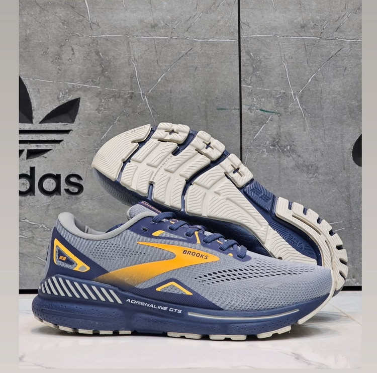 کفش بروکس آدرنالین جی تی اس ۲۳/Brooks Adrenaline GTS 23/ساخت ویتنام/سایز۳۶تا ۴۵/ فروش تکی و عمده