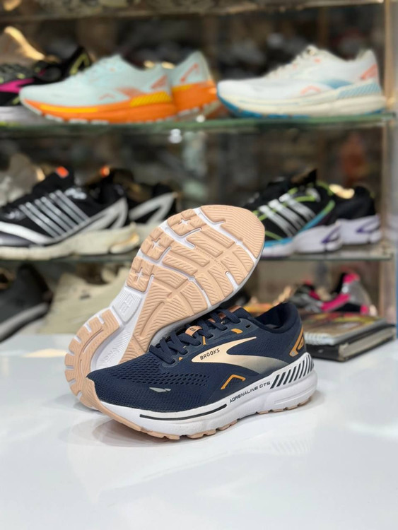 کفش بروکس آدرنالین جی تی اس ۲۳/Brooks Adrenaline GTS 23/ساخت ویتنام/سایز۳۶تا ۴۵/ فروش تکی و عمده