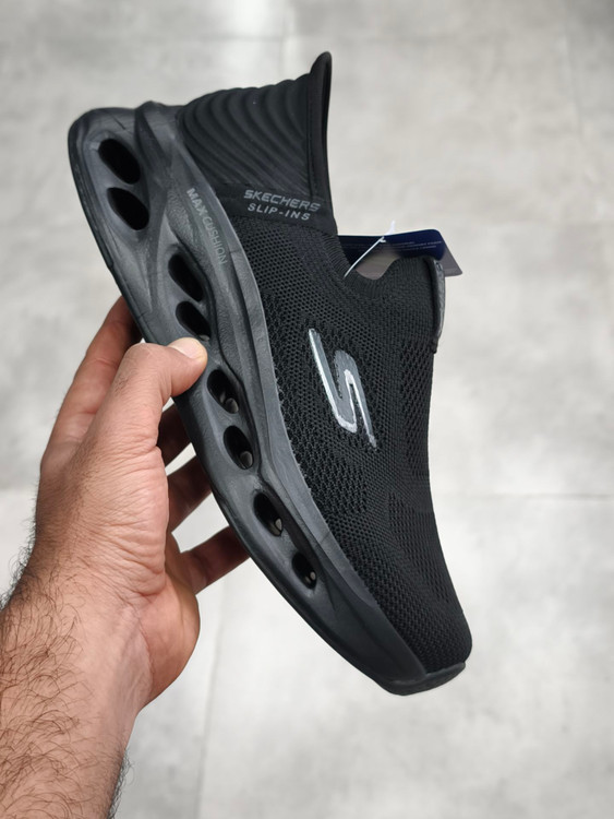 کتونی اسکیچرز اسلیپ اینس/Skechers slip ins/ساخت ویتنام/سایز ۴۰الی۴۵/فروش ویژه تکی و عمده