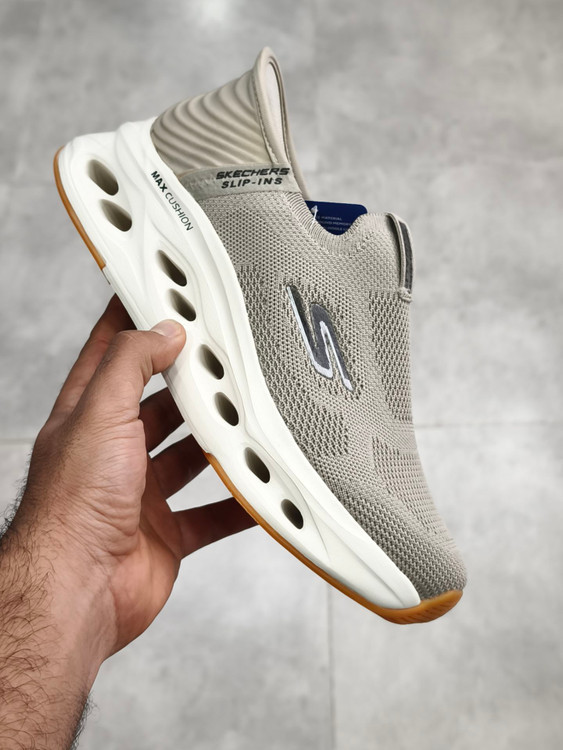 کتونی اسکیچرز اسلیپ اینس/Skechers slip ins/ساخت ویتنام/سایز ۴۰الی۴۵/فروش ویژه تکی و عمده