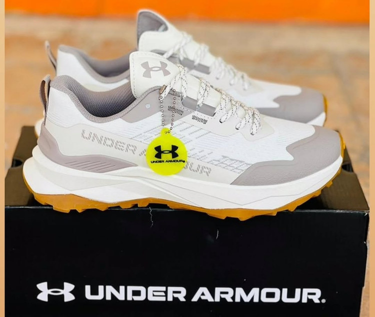 کتونی آندرامور/Under Armour/ساخت ویتنام/سایز ۴۰ الی ۴۵/فروش تکی و عمده
