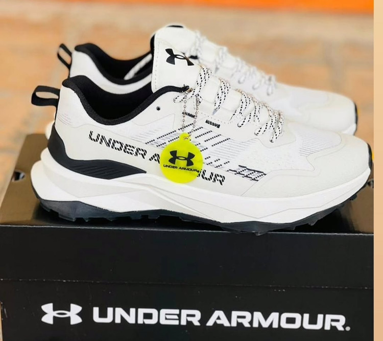کتونی آندرامور/Under Armour/ساخت ویتنام/سایز ۴۰ الی ۴۵/فروش تکی و عمده